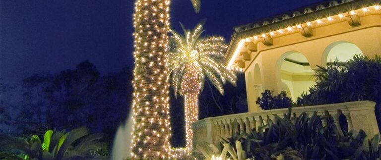 Tips on Making Your Outdoor Space Look Festive for the Holidays